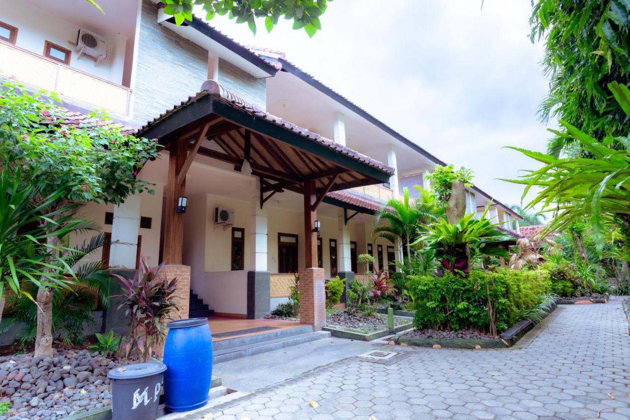 Hotel Mahkota Plengkung By Ecommerceloka Banyuwangi  Exterior foto